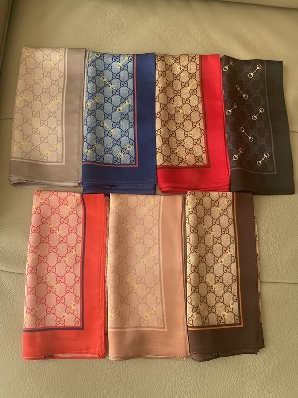 Gucci silk scarf 50X50cm E02 (1)